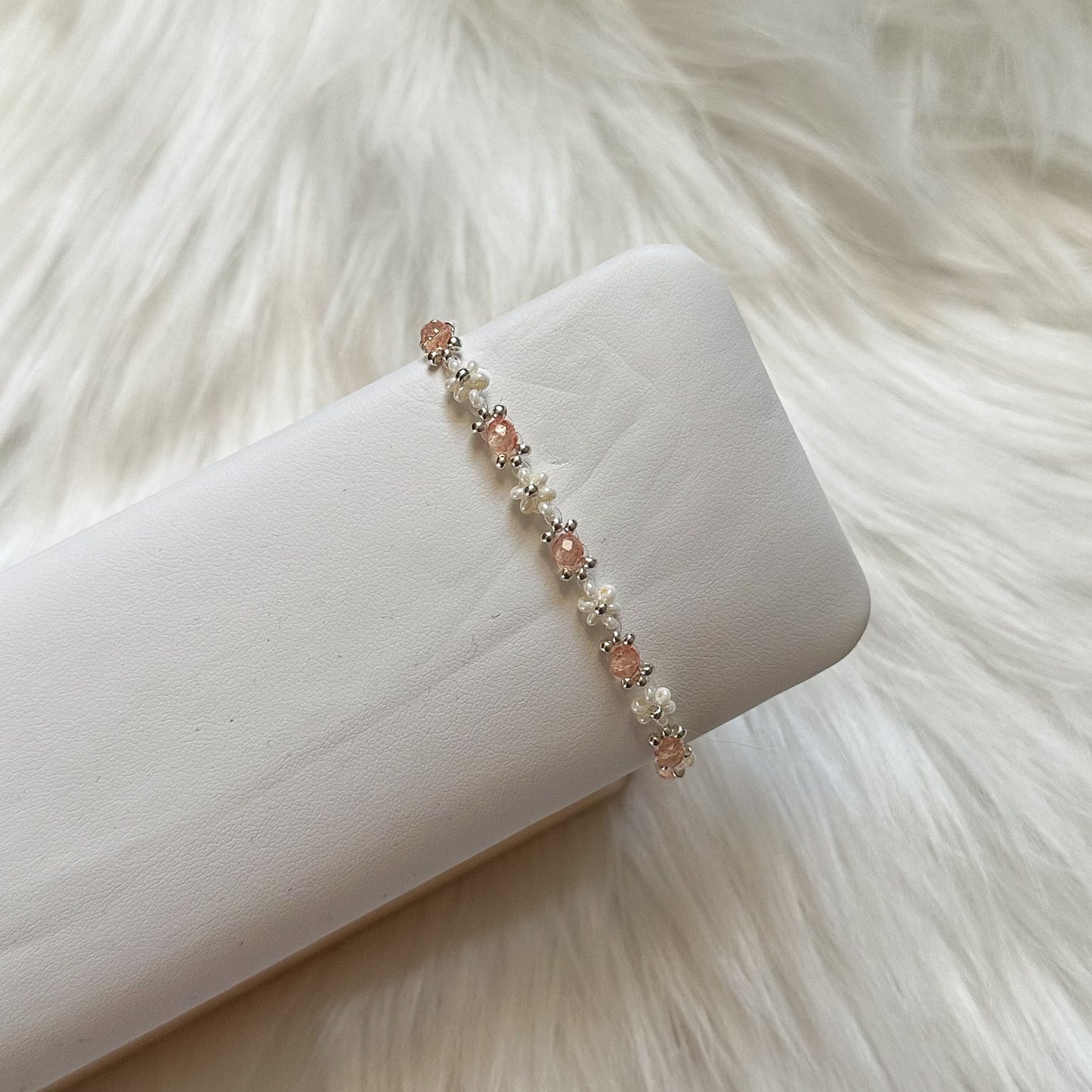 Crystal Daisy Beaded Bracelet — Silver Edition