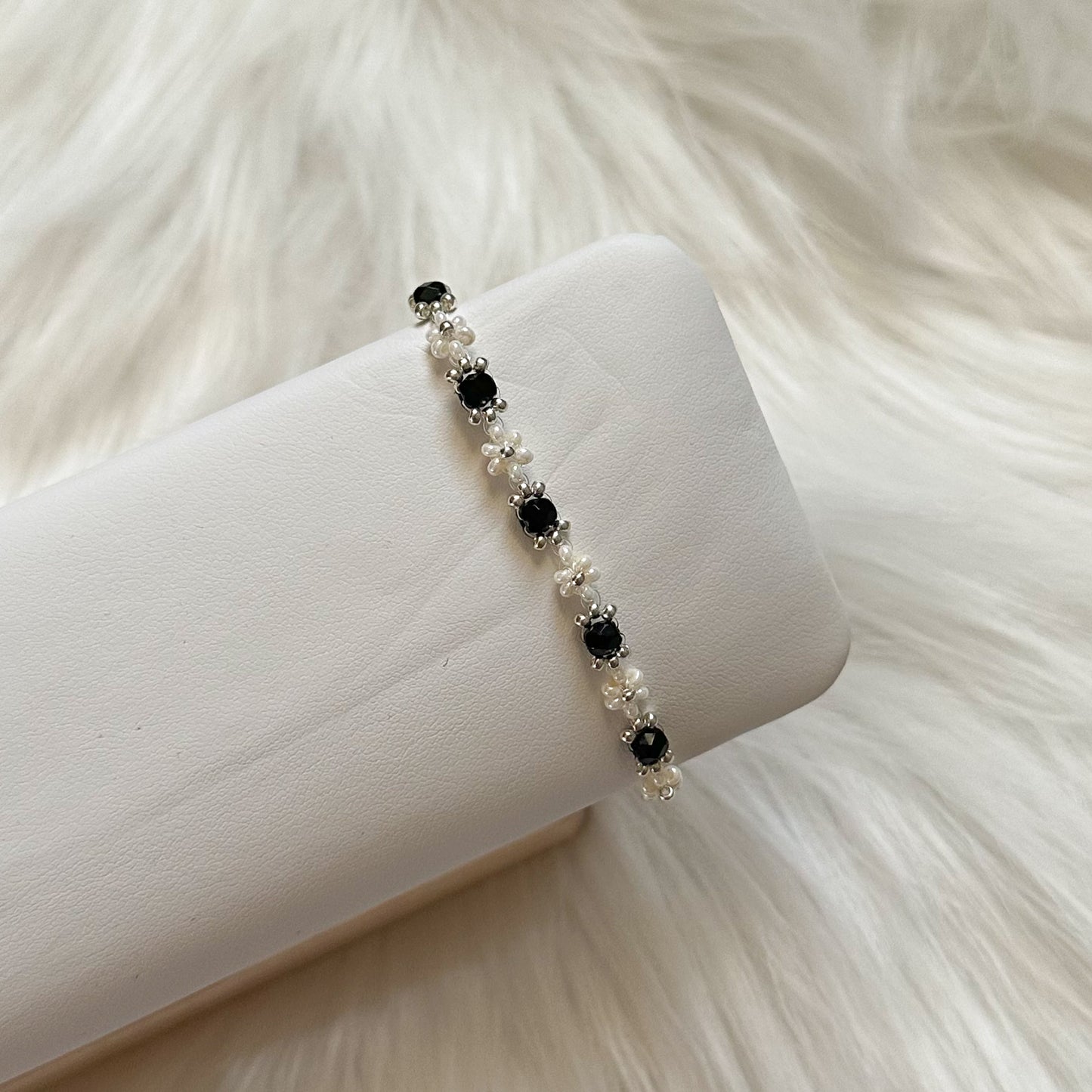 Crystal Daisy Beaded Bracelet — Silver Edition