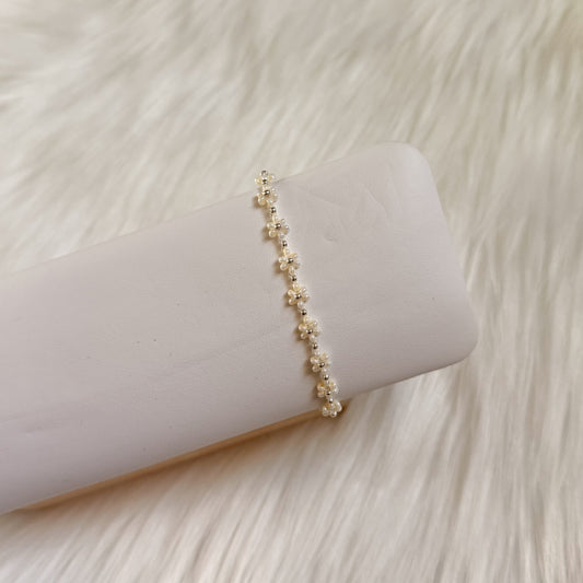 Daisy Beaded Bracelet