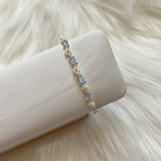 Crystal Daisy Beaded Bracelet — Silver Edition