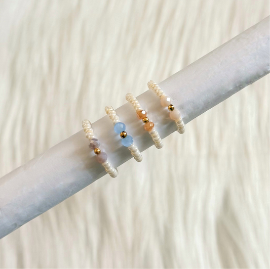 Dainty Bow Ring